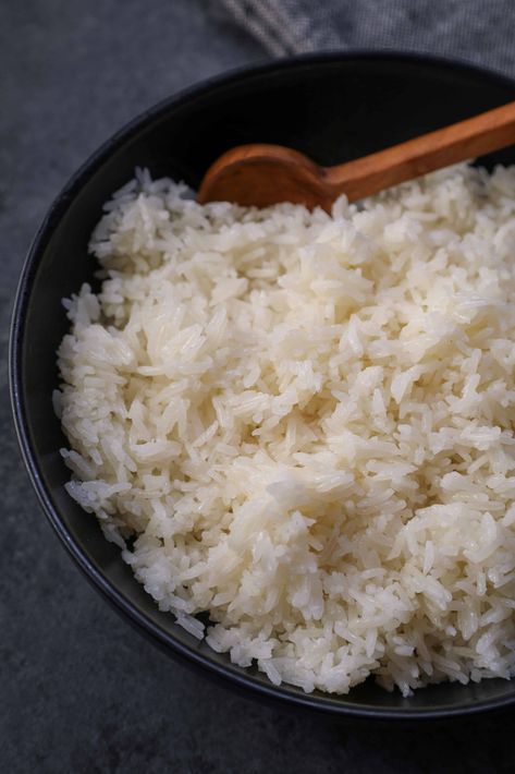 Cuban White Rice - Fat Girl Hedonist White Rice In Instant Pot, Rice In Instant Pot, Cuban Rice, White Rice Recipes, Rice On The Stove, Cooking Basmati Rice, Delicious Rice, Perfect Rice, Cooking White Rice