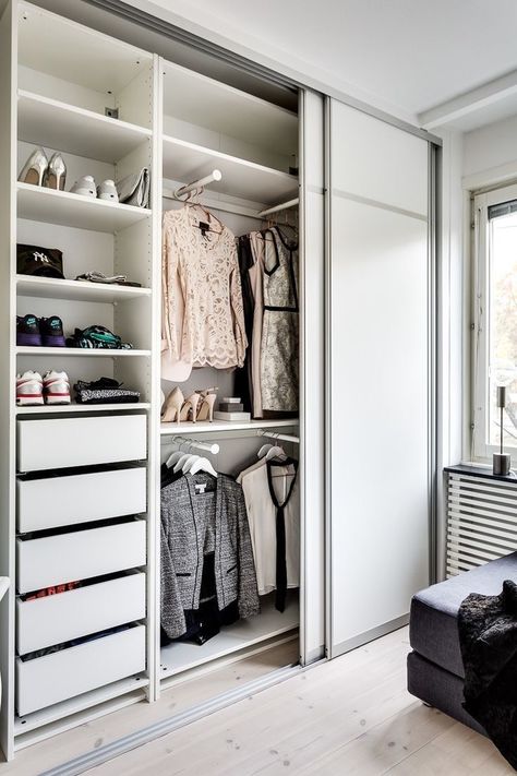 Walking Closet, Bedroom Cupboards, Closet Design Layout, Wardrobe Door Designs, Luxury Closets Design, Closet Renovation, Bedroom Cupboard Designs, Open Closet, Wardrobe Interior Design