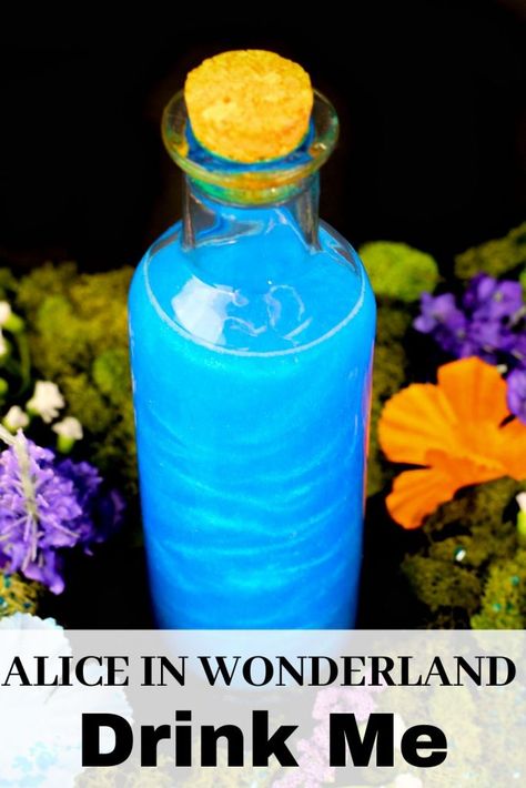 Looking for an Alice in Wonderland Drink Me Potion? This shimmery blue Drink Me Potion is perfect for a lot of occasions, including an Alice in Wonderland party. Enjoy this Alice in Wonderland Drink Me for a special cocktail. #cocktail #DrinkMe #potion #shimmery #AliceinWonderland Drink Me Potion, Alice In Wonderland Food, Alice In Wonderland Drink Me, Disney Cocktails, Character Jewelry, Tiny Bottles, Blue Drink, Disney Drinks, Alice In Wonderland Tea Party Birthday