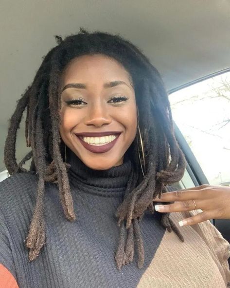 Freeform Dreads | 30 Styles to Keep You as Chill as Marley How To Start Dreadlocks, Dreads Black Women, Thick Dreads, Freeform Dreads, Dyed Dreads, Women With Dreadlocks, Freeform Locs, Style Examples, Beautiful Dreadlocks