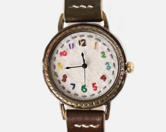 View cute by metaletlinnen on Etsy Cool Christmas Presents, Hippie Watch, Aaron Samuels, Vegetable Leather, Vintage Steampunk, Retro Watches, Watches Unique, Women Wrist Watch, Dream Jewelry