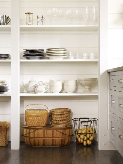 Kitchen Nooks, Cottage Kitchens, Kitchen Farmhouse, Butler's Pantry, Pantry Design, Farmhouse Style Kitchen, Cozy Cottage, Kitchen Pantry, Kitchen Inspirations