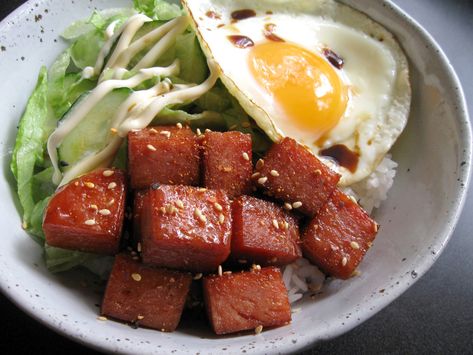 Teriyaki SPAM Rice Bowl – Hiroko's Recipes Teriyaki Spam, Spam Recipes Dinners, Spam Rice, Chilli Spice, Spam Recipes, Rice Bowl Recipe, Teriyaki Recipe, Rice Bowls Recipes, Vegetable Rice