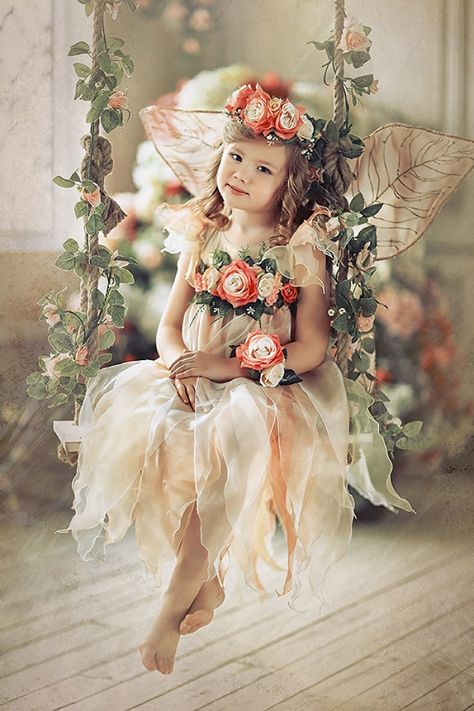 A fairy party Fairy Photography, Fairy Photoshoot, Foto Baby, Fairy Birthday, Fairy Parties, Fairy Costume, Fairy Dress, Diy For Girls, Birthday Photoshoot