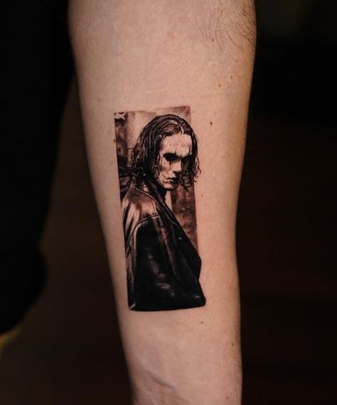 ✶ 𝐏𝐎𝐍𝐘 𝐋𝐀𝐖𝐒𝐎𝐍 ✶ on Instagram: "The Crow • from yesterday’s livestream on YouTube. Head there with the link in my bio and subscribe so you don’t miss when the next one goes down." The Crow 1994 Tattoo, Eric Draven Tattoo, The Crow Movie Tattoo Ideas, The Crow Tattoo, Eric Draven, Crow Movie, Movie Tattoo, Crow Tattoo, Brandon Lee