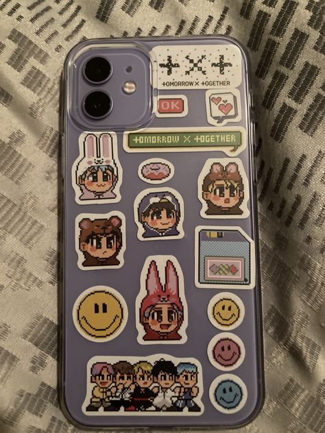 Ipad Case Stickers Ideas, Txt Phone Case, Ipad Case Stickers, Phone Case Painting, Case Painting, Kpop Phone Cases, Diy Phone Case Design, Stickers Collage, Stickers Ideas