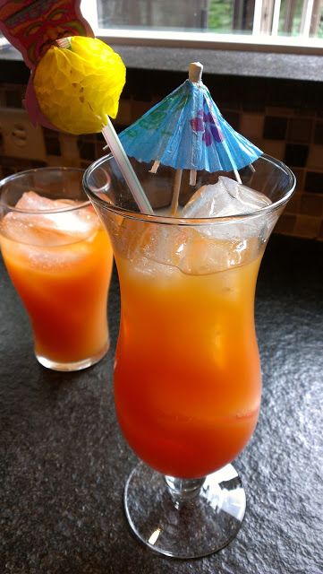 How to make Mai Tai's for a Crowd Mark Birthday, Tropical Cottage, Mai Tai Recipe, Land Mark, Summer Themes, Hawaiian Bbq, Hawaiian Luau Party, Luau Birthday Party, Luau Birthday