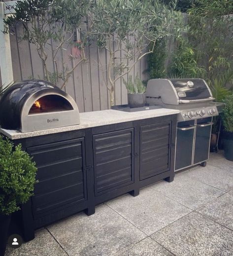 Freestanding Outdoor Kitchen, Patio Projects, Bbq Area, Outdoor Bbq, Outdoor Kitchen Design, Modern Outdoor, Outdoor Kitchen, Modern Kitchen, Kitchen Design