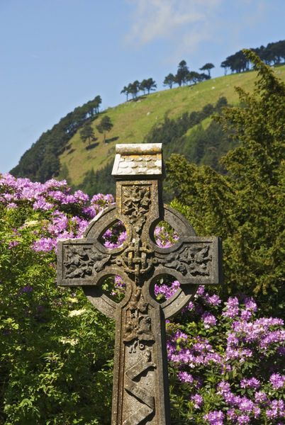 'High Cross at Monastic Site.' by Lonely Planet Images Emerald Isle Ireland, Planet Images, Celtic Tiger, Celtic Christianity, Erin Go Braugh, Catholic Aesthetic, Ireland Aesthetic, Planets Images, Stained Glass Windows Church