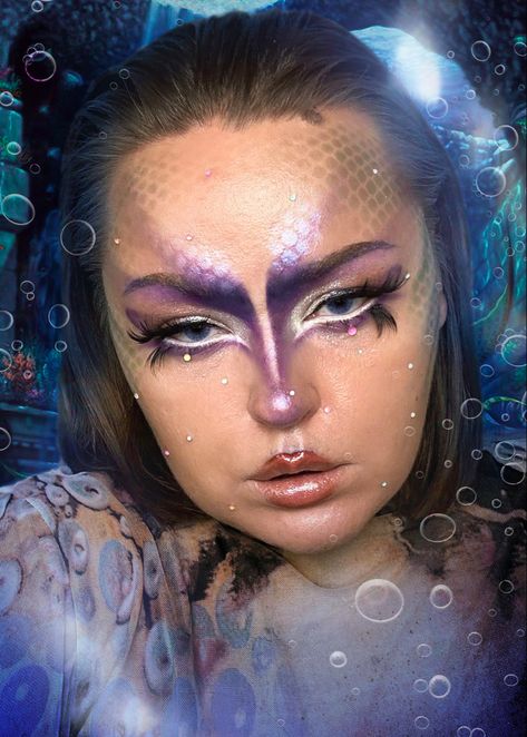 #makeup #makeuptutorial #sireneyes #siren #sirencore #halloweenmakeup #creativemakeuplooks Sea Goddess Makeup, Mermaid Sfx Makeup, Dark Siren Makeup, Siren Moodboard, Sea Demon, Ocean Makeup, Makeup Moodboard, Scary Mermaid, Siren Makeup