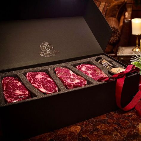 Churchill's Prime Steak Gift Box Steak Gift Box, Dinner Gift Basket, Beef Cuts Chart, Steak Gift, Steak Shop, Meat Gifts, Steak Wraps, Frozen Food Packaging, Gourmet Meat