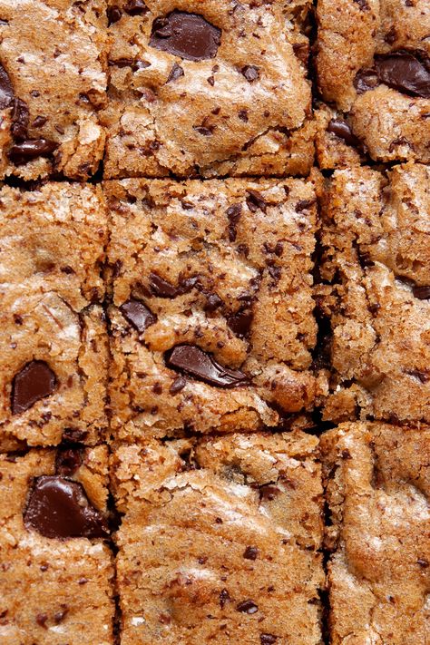 Chewy Chocolate Chunk Cookie Bars – Quarter Soul Crisis Sheet Pan Cookies, Easy Chocolate Chip Cookie, Cookie Bars Easy, Easy Chocolate Chip Cookies, Chocolate Chip Cookie Bars, Chill Time, Cookie Spread, Chocolate Cookie Recipes, Cookie Flavors