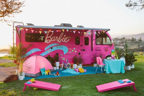 Barbie Playhouse, Barbie Bar, Barbie Bike, Life Size Barbie, Barbie Camper, Camp Trailers, Pink Tent, Barbie Bedroom, Pink Mobile