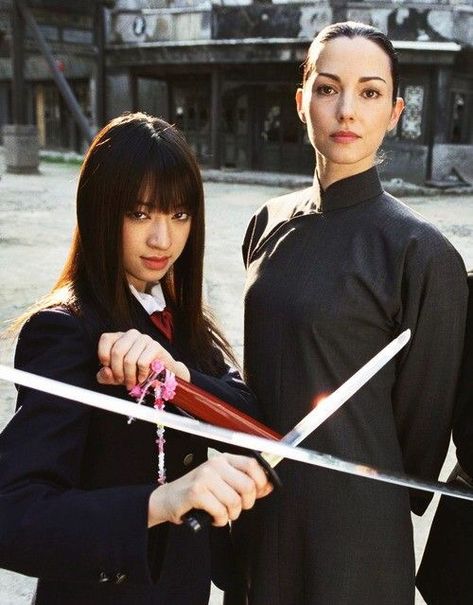 Gogo Yubari and Sophie Fatale - Kill Bill Julie Dreyfus, Kill Bill Movie, Kill Bill Vol 1, Quentin Tarantino Movies, Septième Art, Kill Bill, Quentin Tarantino, Film Review, Film Serie