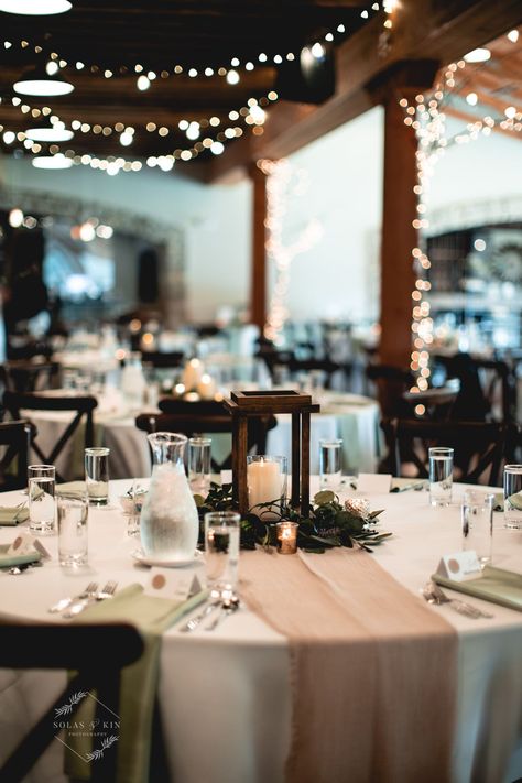 Round Table Centerpieces Wedding With Lantern, Wooden Lantern Centerpiece Wedding, Wooden Lantern Centerpieces, Round Table Centerpieces Wedding Simple, Black Lantern Centerpiece, Winter Wonderland Wedding Ideas, Round Table Centerpieces Wedding, Classy Reception, Candle Lanterns Wedding