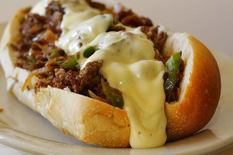 Slow Cooker Philly Cheese Steak, Philly Cheese Steak Sandwich Recipe, Cheese Steak Sandwich Recipe, Shaved Steak, Cheesesteak Sandwiches, Cheesesteak Sandwich, Philly Cheese Steak Sandwich, Cheese Steak Sandwich, Sandwich Bar