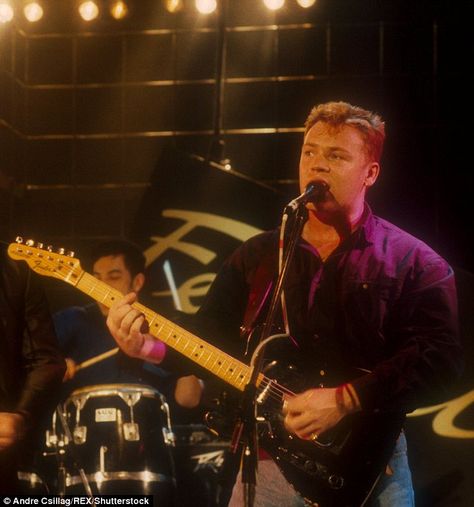 UB40 performing in Switzerland, 1984, with Ali (right) on guitar and Robin Campbell on drums Ali Campbell, Healthy Juicing, Health Quiz, His Obsession, Radio Station, The English, Red Wine, Switzerland, Drums