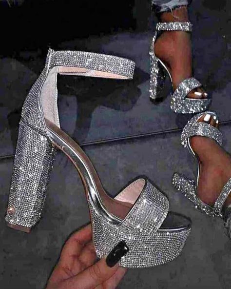 Sparkly High Heels, Prom Heels, Girls Girl, Cute Heels, Super High Heels, Dream Wedding, Fashion Shoes, Tacos, High Heels