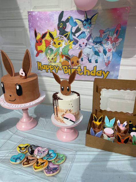 Eve Pokemon Birthday Party, Eevee Birthday Decorations, Eevee Evolutions Birthday Party Ideas, Evee Evolution Birthday Party, Eeveelution Party, Eeveelution Birthday Party, Eevee Evolutions Birthday Party, Pokemon Evee Birthday Party, Evee Birthday Cake