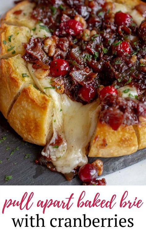 Baked Brie With Cranberries, Brie With Cranberries, Brie Cranberry, Cranberry Brie, Brie Recipes, Bacon Appetizers, Elegant Appetizers, Cranberry Bread, Bacon Jam