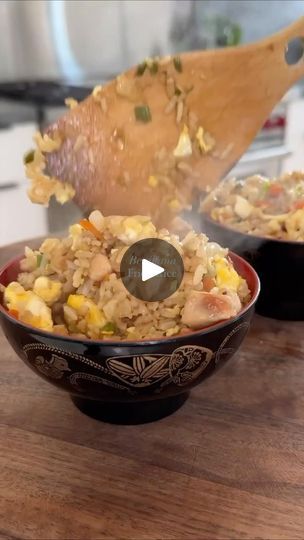 Benihana Rice, Benihana Fried Rice, Asian Salads, Milanese Recipe, Chicken Milanese, Cooking Jasmine Rice, Cook Rice, Instagram Recipes, Dominican Food