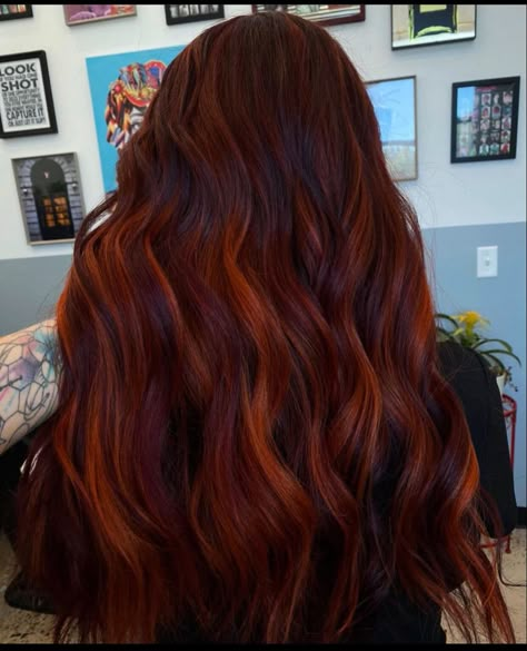 Multi Tone Red Hair, Copper Red Balayage Hair Brunettes, Autum Hair Colours, Cooper Balayage Hair, Fall Red Hair Color Autumn, Dimensional Red Hair, Dark Copper Balayage, Ginger Balayage, Fire Highlights