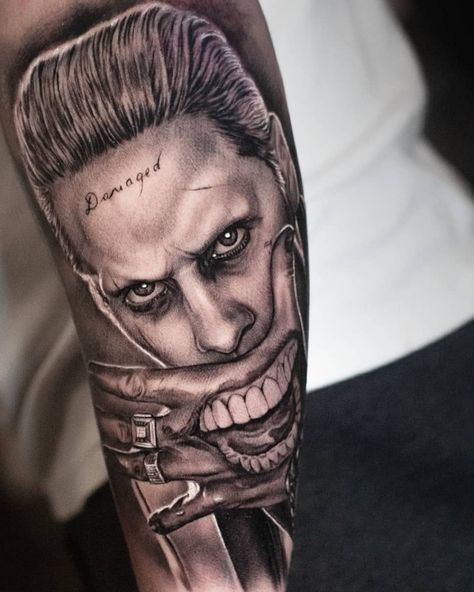 Jared Leto Tattoo, Tato Joker, Joker And Harley Tattoo, Harley Tattoos, Joker Tattoo Design, Harley Quinn Tattoo, Joker Tattoo, Neck Tattoo For Guys, Tatuaje A Color