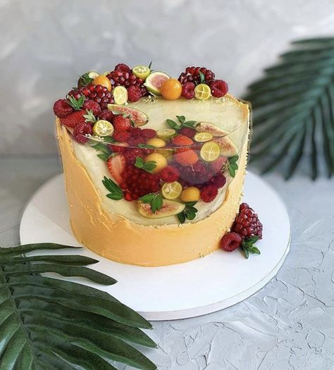 Fruit Birthday Cake, Fruit Cake Design, Island Cake, Ocean Cakes, Birthday Cake Decorating Ideas, Jello Cake, Creative Cake Decorating, Jelly Cake, Cake Decorating Ideas