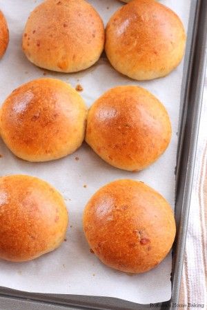 Cheese filled three cheese dinner rolls recipe Pani Popo Recipe, Cheese Dinner Rolls, Pani Popo, Cottage Cheese Dinner, Cheese Dinner, Pretzel Crust, Tasty Bread Recipe, Smoked Cheese, Dinner Rolls Recipe