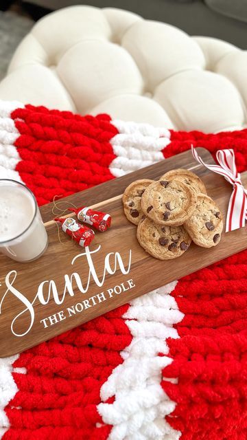 Tara on Instagram: "Milk and cookies DIY tray 🍪🥛Took just a couple minutes to put together! I think it turned out so cute for those treats for Santa 🎅🏼 What do you think? . . . . . . . . . #santaclausiscomingtotown #christmastradition #christmas #christmasinspiration #christmasdecor #christmasinspo #christmasmarket #christmasspirit #christmasvibes #milkandcookies" Diy Tray, Diy Cookie, Santa Claus Is Coming To Town, Milk N Cookies, Christmas Inspo, Put Together, Christmas Market, Christmas Inspiration, Christmas Traditions