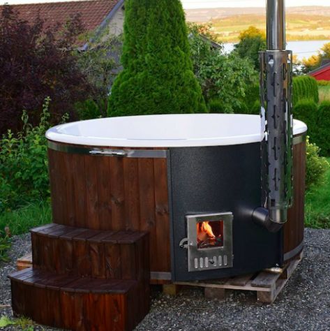 7.5 Premium Hot Tub - IDEASWOOD-AU Woodfire Hot Tub, Diy Hot Tub Homemade, Inflatable Hot Tub Garden Ideas, Salt Water Hot Tub, Rustic Hot Tubs, Wood Burning Hot Tub, Wooden Tub, Wood Fired Hot Tub, Cedar Hot Tub