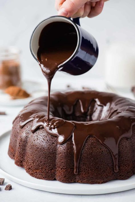 Chocolate Bundt Cake Glaze, Chocolate Drizzle Cake, Bundt Cake Glaze, The Best Chocolate Cake Recipe, Best Chocolate Cake Recipe, The Best Chocolate Cake, Easy Bundt Cake, Glaze For Cake, Chocolate Bundt