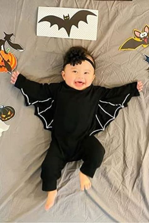 Halloween special bat costume for baby boys girls.Adorable Bat Cosplay Outfits. 🦇 Design: 3D ears hood , cool black color, Cool wings, turn your baby into little Batman. It's time to get your sparkle monster in on the Halloween holiday festivities baby onesie, 🦇 Size:Gender Neutral, Fit for 1-2 years old/2-3 years old /3-4 years old little baby boys and girls. Best gift for your kids. Great choice for baby first Halloween. # Baby Boy Fashion # Baby Boy Clothing # Baby Boy Hallowen Costume . Toddler Boy Romper, Hat Outfits, Halloween Infantil, Baby Batman, Halloween Romper, Baby Halloween Outfits, Newborn Halloween, Winter Baby Boy, Bat Costume