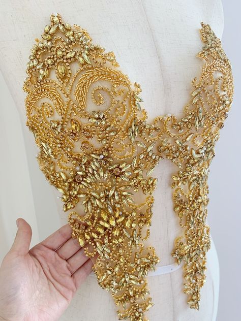 ❤100% handmade ❤ ＭＥＡＳＵＲＥＭＥＮＴ one applique: 19*38cm , PLEASE NOTE THE FIRST PICTURE INCLUDES 2 PCS ＣＯＬＯＲ here is the listing for silver: https://www.etsy.com/listing/227785572/pearl-rhinestone-sash-belt-trim-pearl?ref=shop_home_active_12 ＱＵＡＮＴＩＴＹ PLEASE NOTE THE FIRST PICTURE INCLUDES 2 PCS ＦＥＡＴＵＲＥＳ * Designed by famous master specially for bridal accessories. * HANDMADE workmanship! * Vivid 3D design, romantic and elegant. MY SHOP LINK: https://www.etsy.com/shop/LaceFun?ref=hdr_shop_menu LACE SH Gold Applique Dress, 3d Applique Dress, Bead Applique, Floral Sash, Bodice Applique, Gold Applique, Tambour Embroidery, Wedding Sash, Rhinestone Appliques