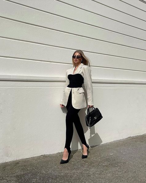 Jess Hunt, Outfit Elegantes, Corset Outfit, Classy Outfits For Women, Interview Outfit, Winter Fashion Outfits, Types Of Fashion Styles, Fashion Classy, Womens Fashion Casual