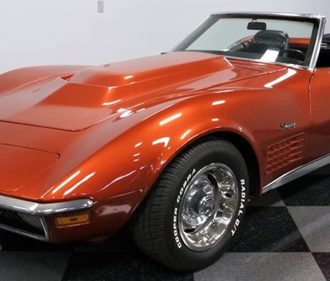 For 1970, Corvette buyers had the option of a Bronze paint hue that turned out to be a one-year-only color for the C3 generation. Chevy Sports Cars, Chevrolet Corvette Stingray, Convertible Top, Corvette Stingray, Number Matching, Stingray, Black Interior, Chevrolet Corvette, Convertible