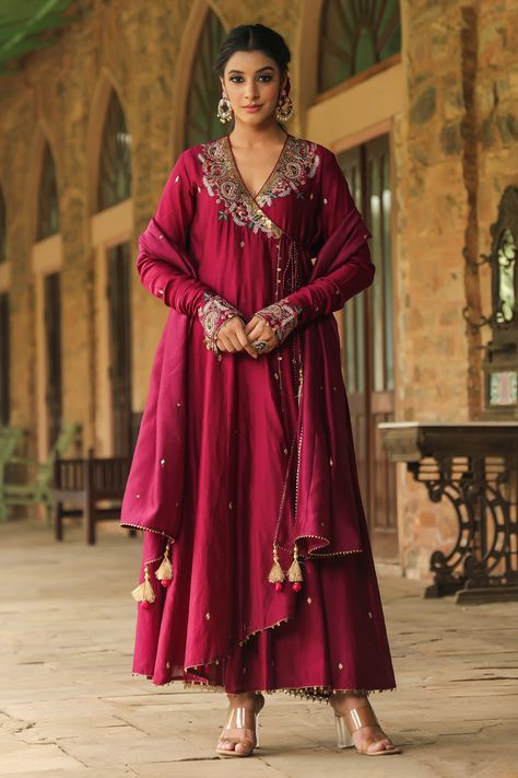 Shop for these amazing collections of Wine Anarkali And Dupatta Chanderi Silk Zardozi Angarakha Palazzo Set For Women by Niti Bothra online at Aza Fashions. Vine Colour Suits Women, Aza Fashion Outfits 2024 Suits, Sequin Anarkali, Maroon Anarkali, Anarkali Patterns, Rings Indian, Anarkali Suits Designer, Salwar Suits Party Wear, Traditional Attires