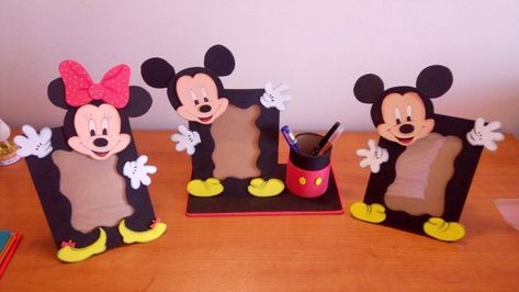 Cornice walt disney | Aniversário do mickey mouse, Festa da minnie mouse, Mickey e minnie mouse Birthday Mickey Mouse, Birthday Minnie Mouse, Disney Cars Party, Mickey Mouse Clubhouse Birthday, Mexican Party Theme, Friend Crafts, Mickey Party, Mickey Christmas, Animal Crafts For Kids