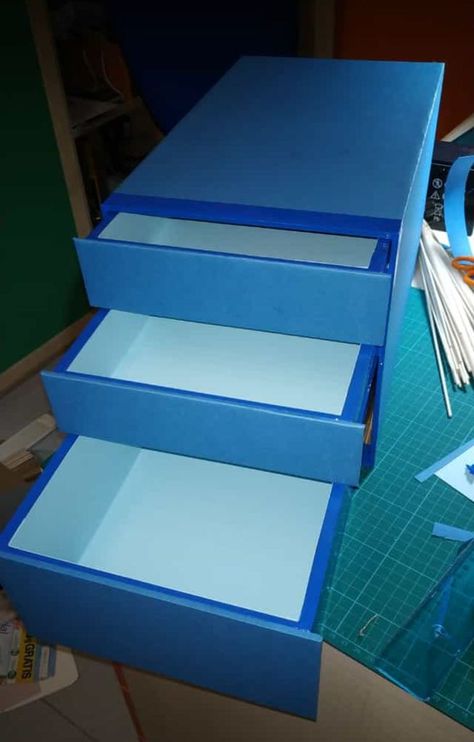 Foam Board Crafts, Cardboard Drawers, 2020 Bedroom, Cardboard Box Diy, Board Crafts, Cardboard Recycling, Cardboard Storage, Room Storage Diy, Cardboard Crafts Diy