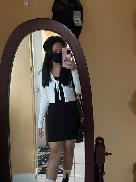 Black Dress White Cardigan, Black Beret Outfit, Taiwan Ootd, Cropped Cardigan Outfit, Long White Socks, Beret Outfit, White Cropped Cardigan, Fit Pics, Black Beret