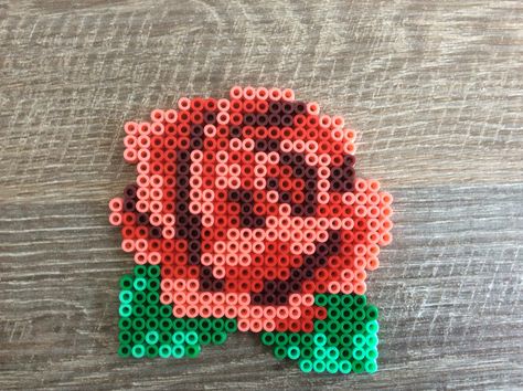 Perler Bead Rose Pattern, Mexican Perler Bead Patterns, Ironing Beads Ideas Aesthetic, Rose Perler Bead Pattern, Flower Perler Bead Patterns, Perler Flower, Flower Perler Beads, Pixel Pokemon, Melty Bead Designs