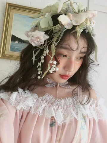 Mori Kei | Aesthetics Wiki | Fandom Mori Kei Aesthetic, Kei Aesthetic, Mori Kei Fashion, Kei Fashion, Mori Kei, Forest Style, Fairytale Fashion, Forest Girl, Tiered Skirts