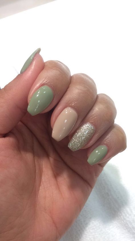 Sage Green Nails With Gold Accent, Matte Jade Nails, Wedding Nails Bridesmaid Green, Green And Cream Nail Designs, Olive Green And Beige Nails, Nail Inspo For Green Dress, Sage Green Ballerina Nails, Sage Green And Cream Nails, Simple Nail Ideas Green