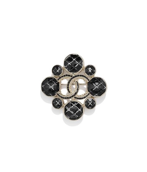 Costume jewelry - Fashion | CHANEL page 6/11 Chanel Brooch, Fashion Chanel, Chanel Official, Chanel Official Website, Chanel Accessories, Chanel Jewelry, Chanel Fashion, Jewelry Creation, Metallic Logo