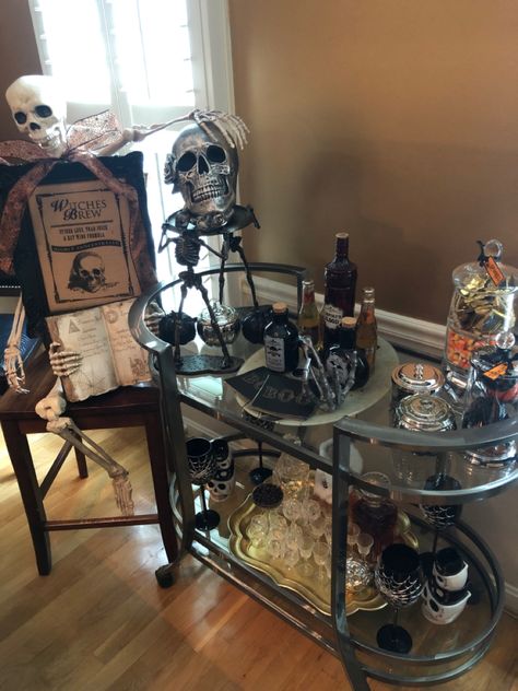 Halloween beverage cart with candy and beverage options Gothic Bar Cart, Goth Bar Cart, Gothic Drinks, Gothic Bar, Halloween Bar Cart, Warm Farmhouse, Beverage Cart, Goth House, Halloween Bar