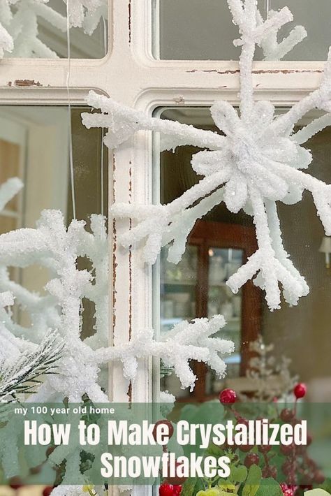 Welcome To Ten Days Of Christmas Crafting. Today We Are Making Handcrafted Crystal Snowflakes. Aren't they amazing? Snowy Decorations Diy, Borax Crystal Snowflakes, Snow Flake Decoration, Diy Snowflakes Decorations Outdoor, Snowflake Decorations Diy, Diy Snowflakes Decorations, Snowflake Garland Diy, January Crafts For Adults, Salt Crystal Snowflakes