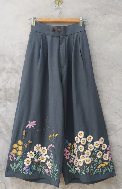 Jean Wide Leg, Linen Sleepwear, Embroidery Pants, Fashion Top Outfits, Batik Fashion, Dress Design Patterns, Pola Sulam, Trendy Fashion Tops, Boutique Dress Designs