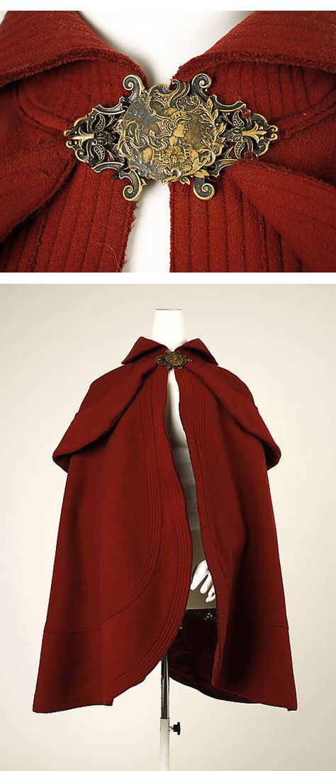 ~Skating cape  (c.1898–99 / French)~  I wonder how hard it would be to make one...? Looks simple enough 1890s Fashion, Historical Costume, Moda Vintage, 가을 패션, Fantasy Fashion, Historical Clothing, Costume Halloween, Historical Fashion, Mode Inspiration