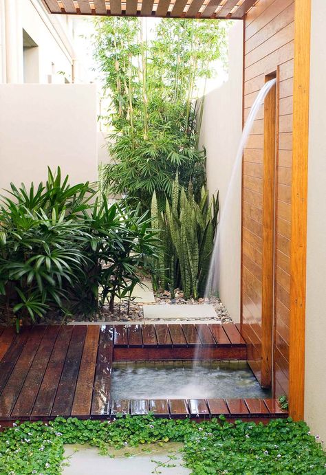 Outdoor Shower Ideas, Outside Showers, Outdoor Shower Enclosure, Custom Shower Doors, Outdoor Bathroom Design, Outdoor Baths, Beachfront House, Garden Shower, Outdoor Bath