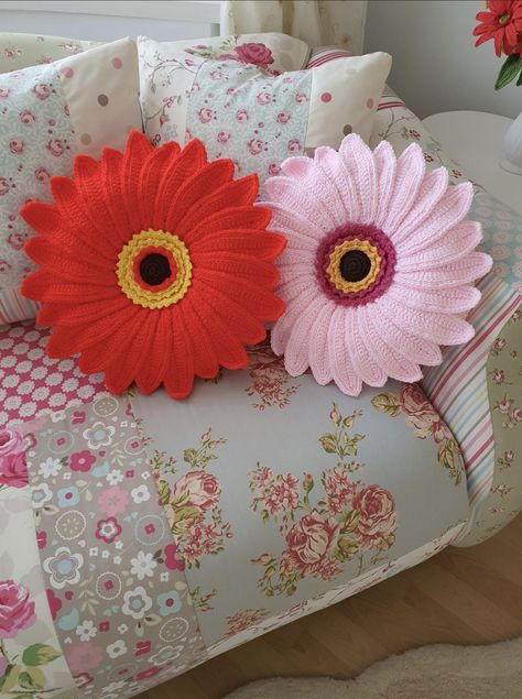 Flower pillow pattern